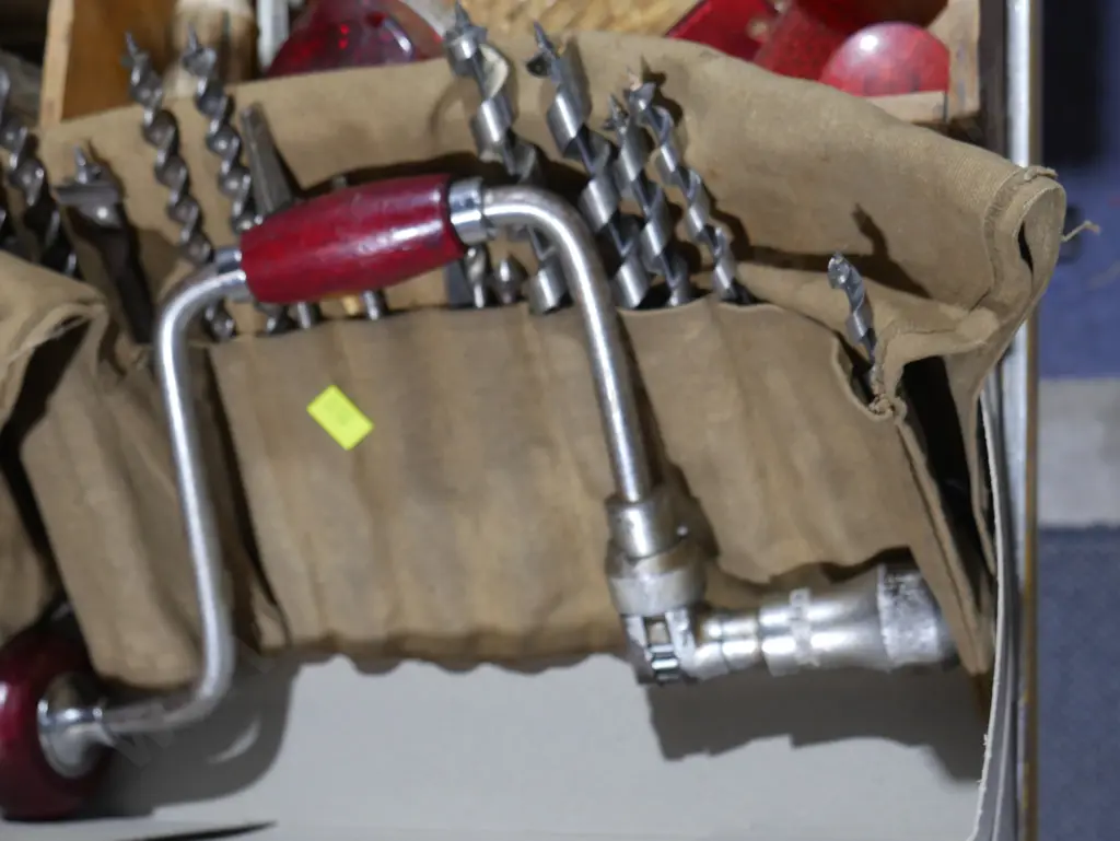 Brace drill and bits Image 1++