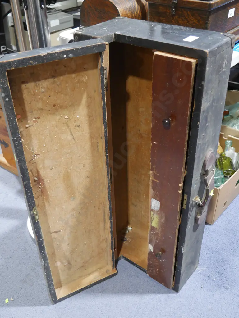 Wooden toolbox Image 1++