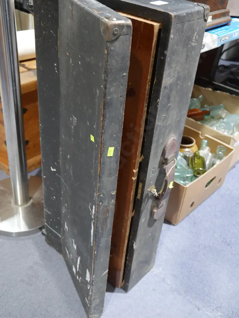 Wooden toolbox Image 1++