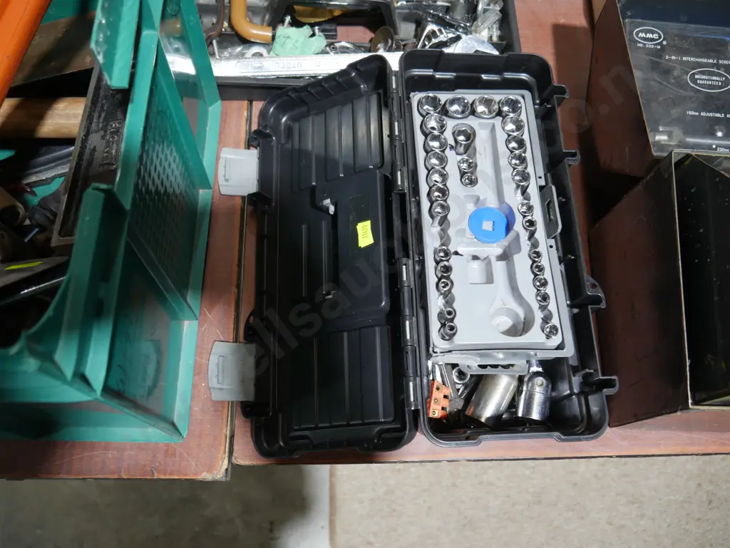 Assorted sockets etc Image 1++