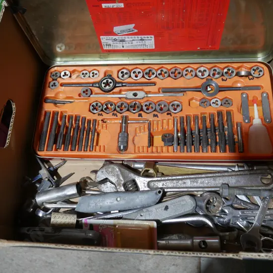 Tap and die set etc
