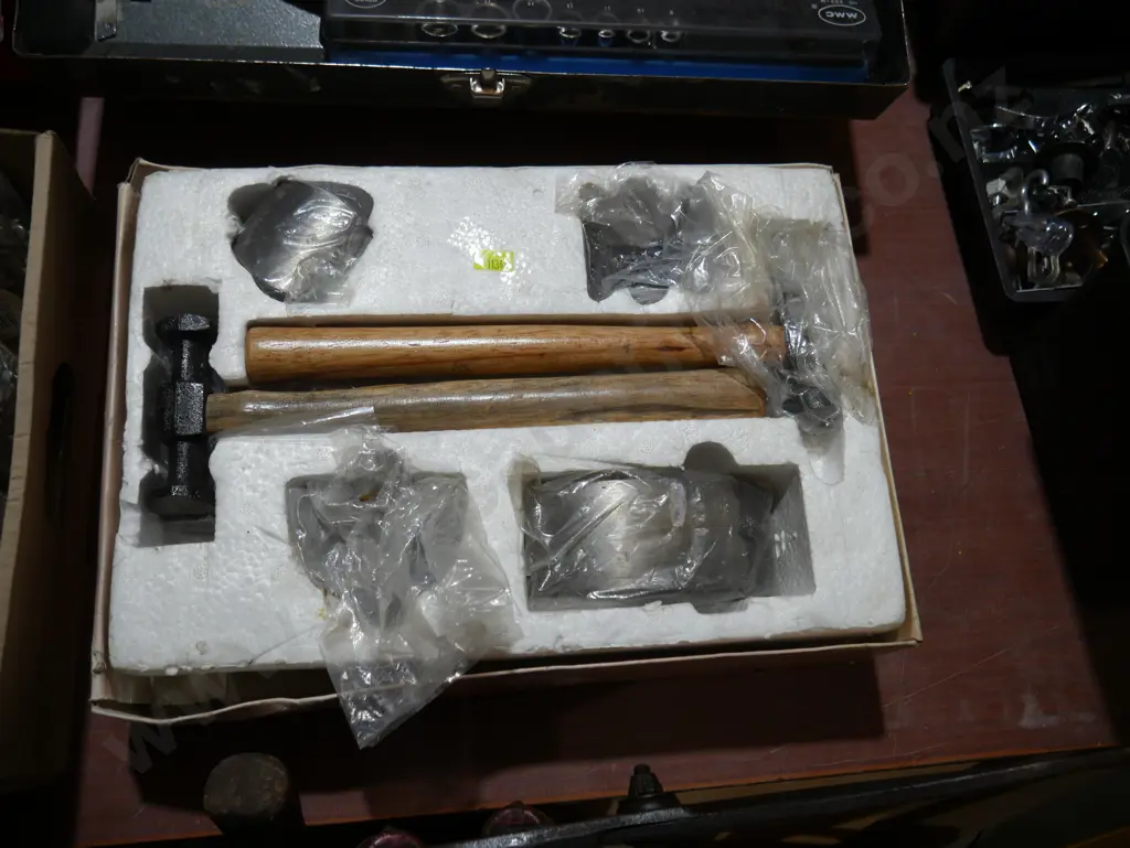 Panel beating tools Image 1++