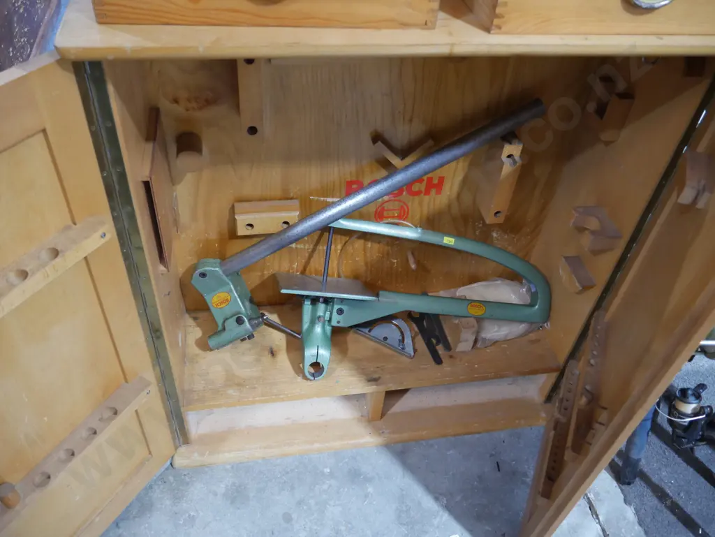 Bosch combi tool and cabinet Image 1++