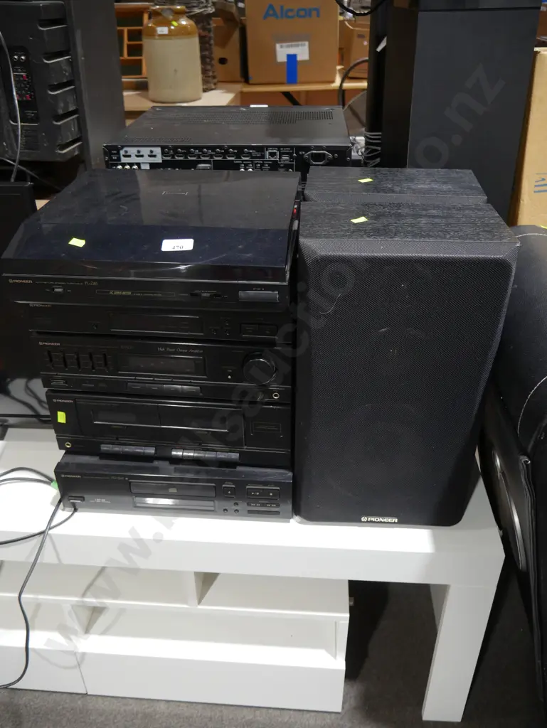 Pioneer stereo Image 1++