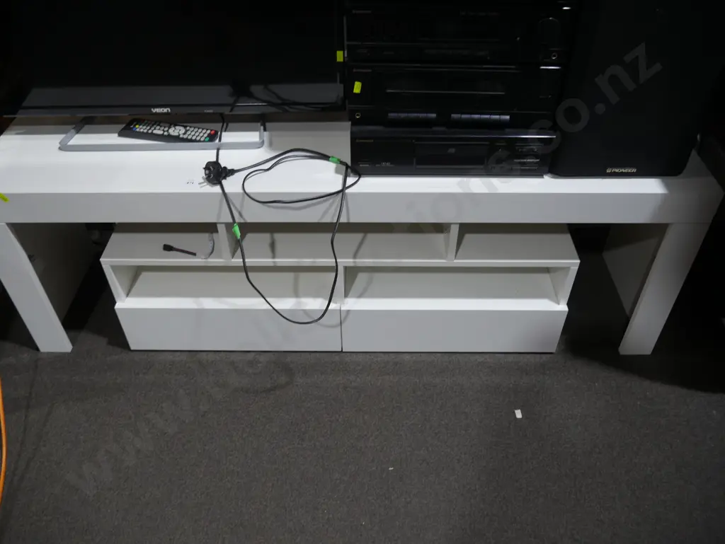 White TV cabinet Image 1++
