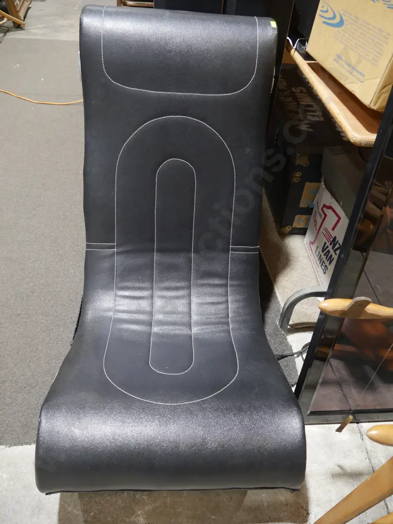 Gaming chair Image 1++