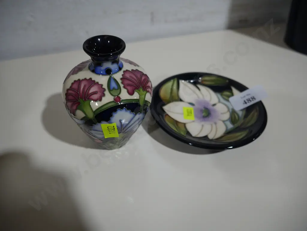 Moorcroft vase and plate Image 1++