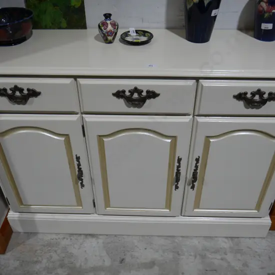 Sideboard