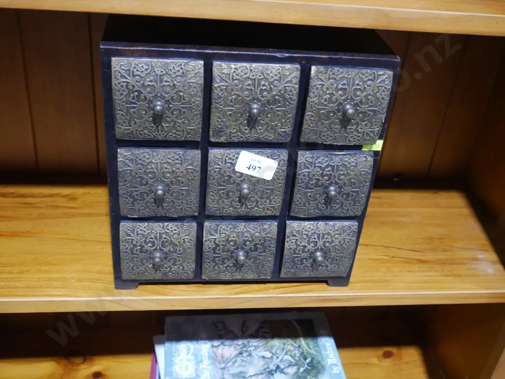 9 draw cabinet Image 1++