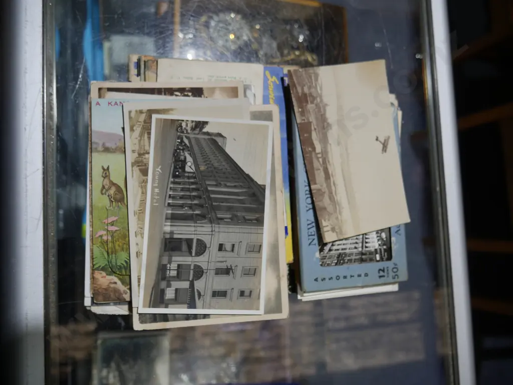 Postcards, souvenir cards etc Image 1++