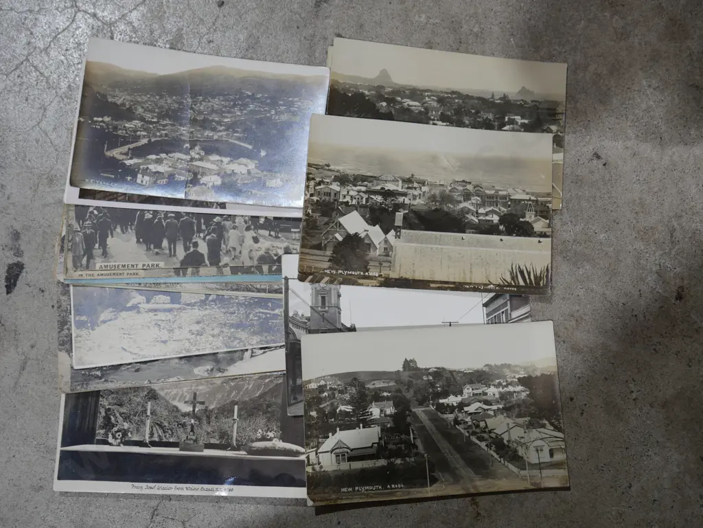NZ post cards Image 1++