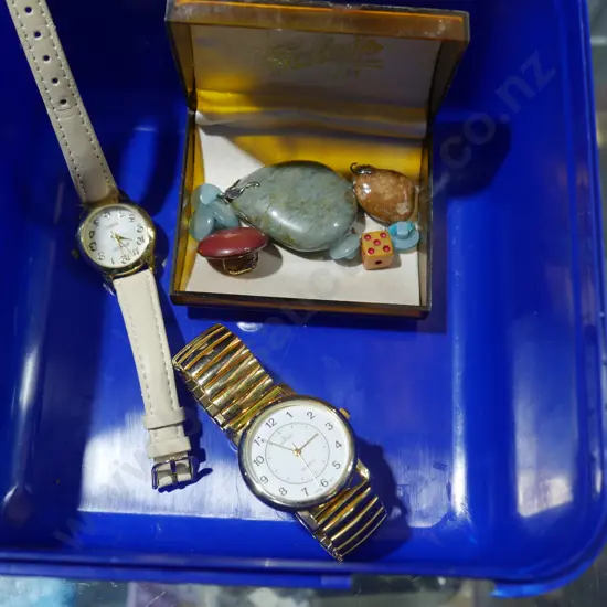 2 wristwatches and gemstones
