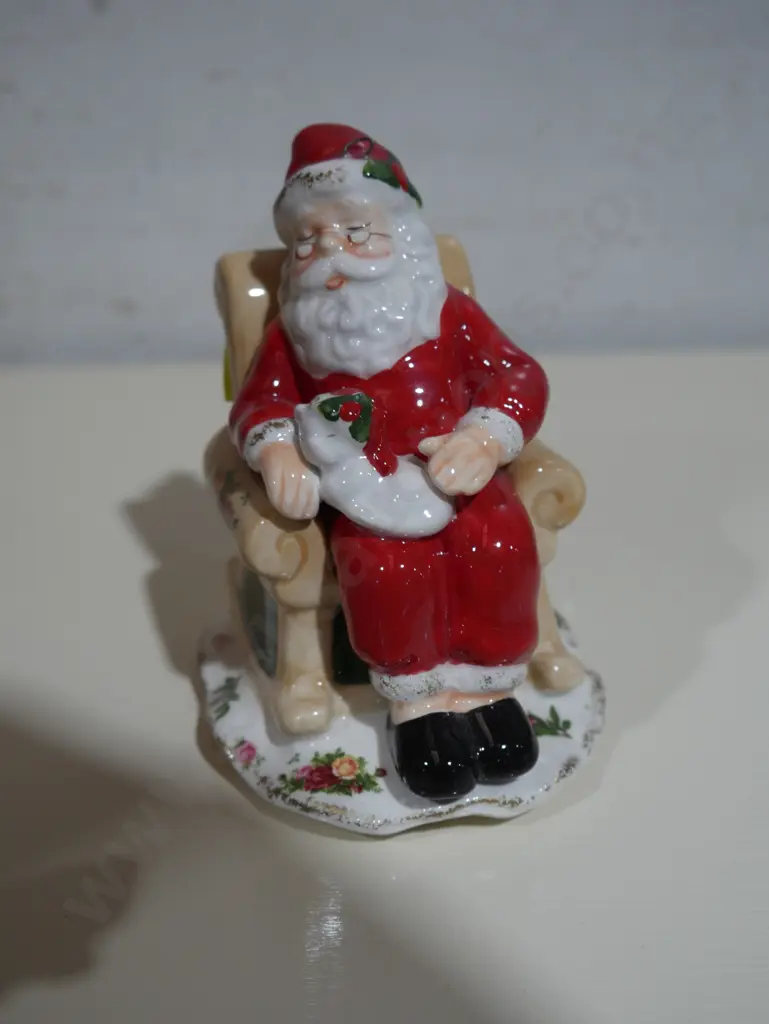 Royal Albert Old Country Roses Santa figure Image 1++