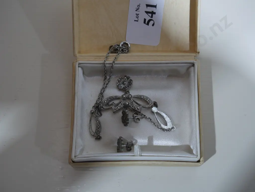 Silver jewellery Image 1++