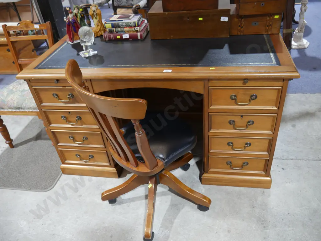 Leather top desk and chair Image 1++