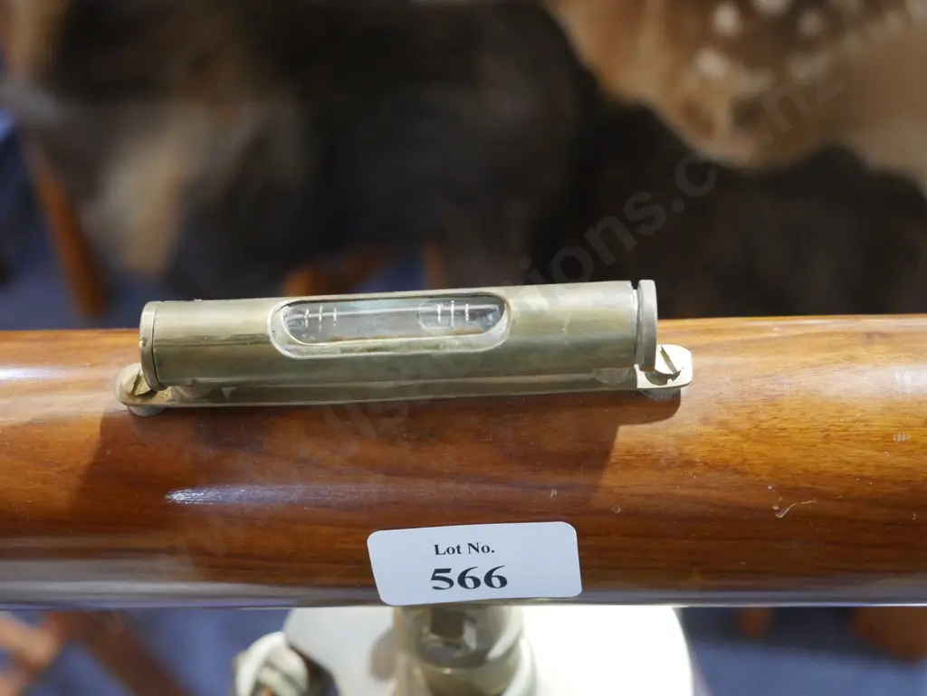 Telescope with tripod Image 1++