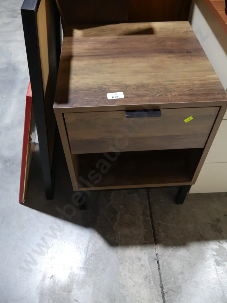 Bedside drawers Image 1++