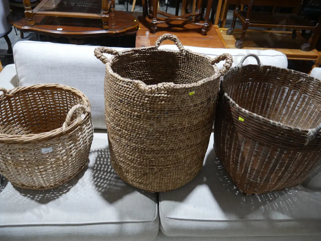Assorted baskets Image 1++
