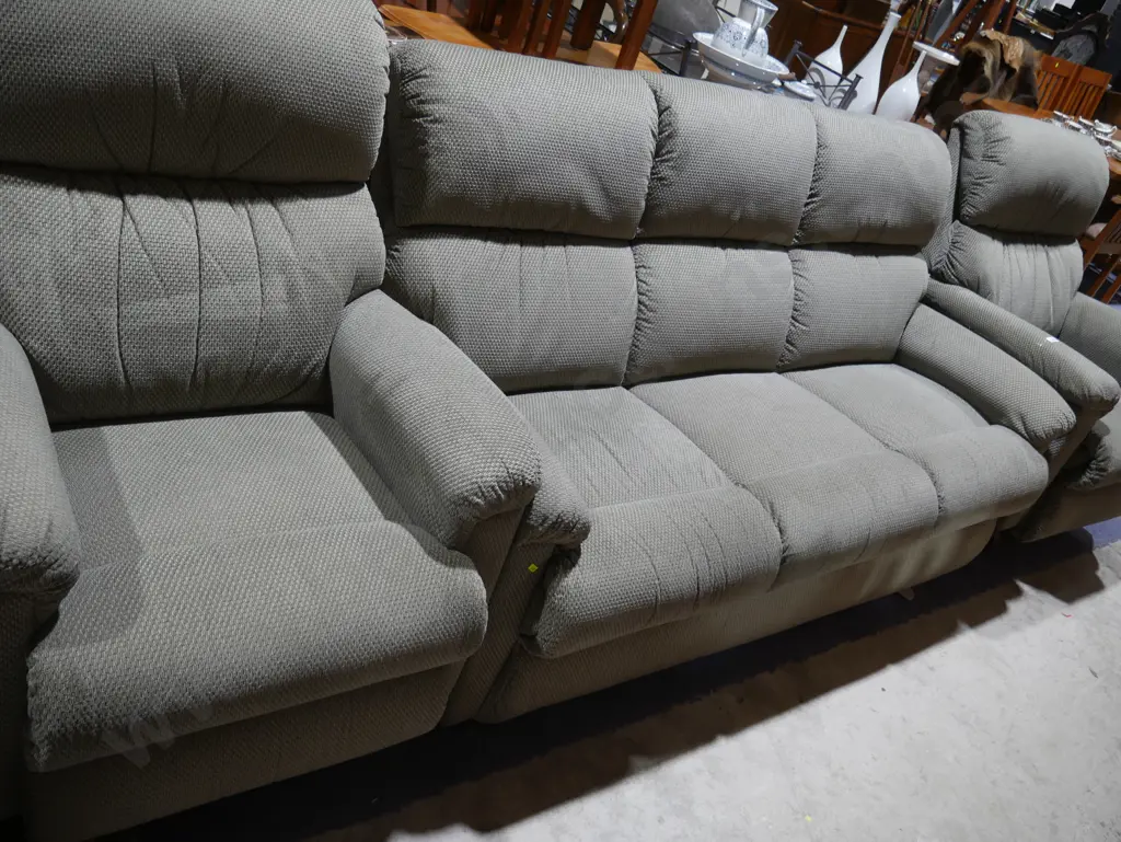 Three piece lounge suite with recliners Image 1++
