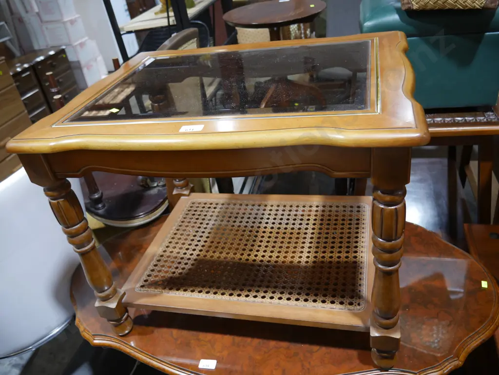 Coffee table Image 1++