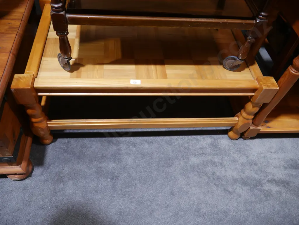 Coffee table Image 1++