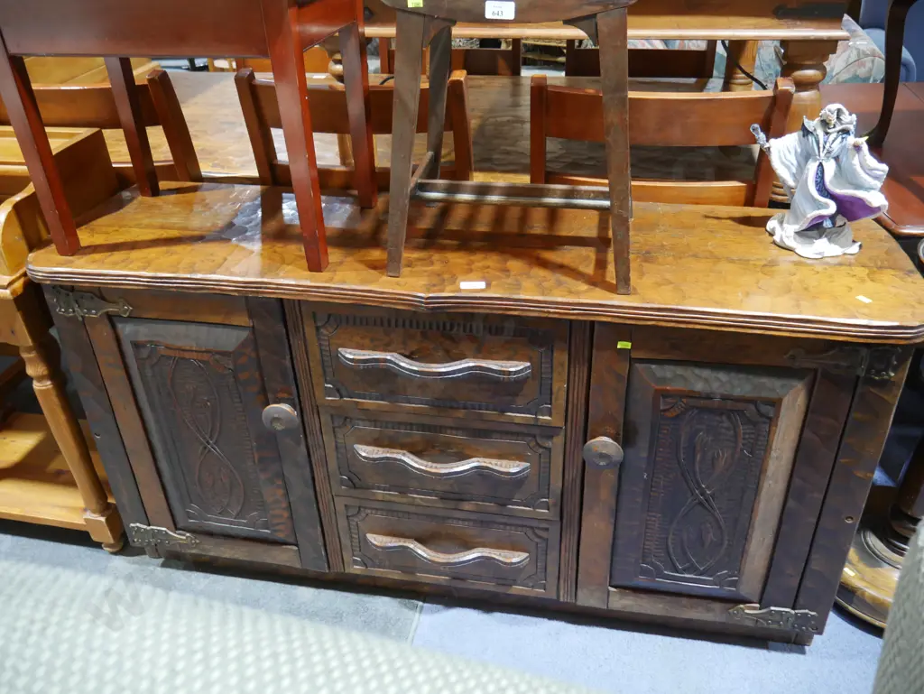 Chip carved sideboard Image 1++