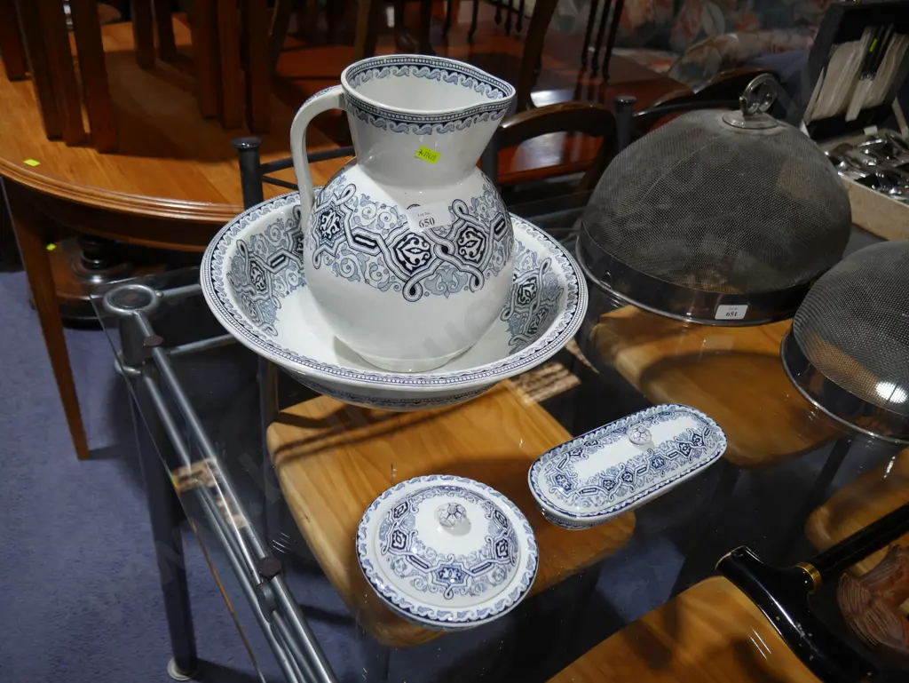 Wash bowl set Image 1++