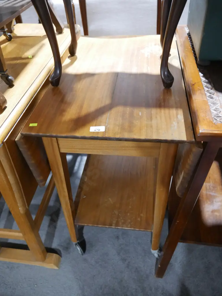 Tea trolley Image 1++