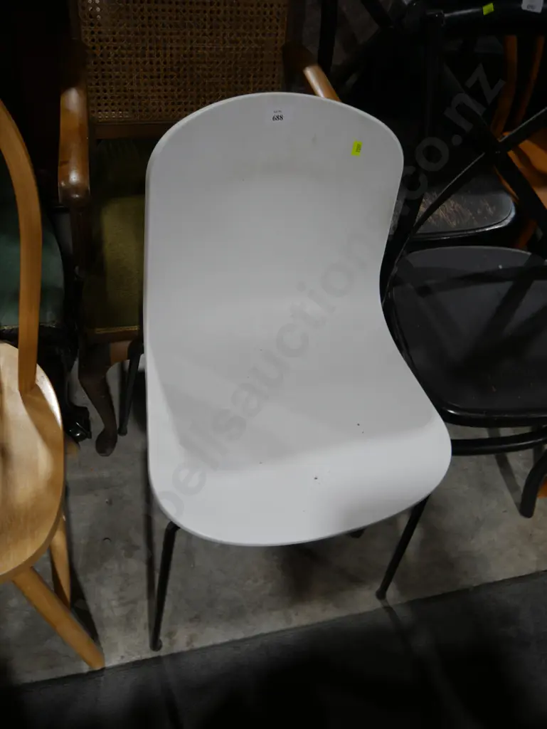 Modern dining chair Image 1++