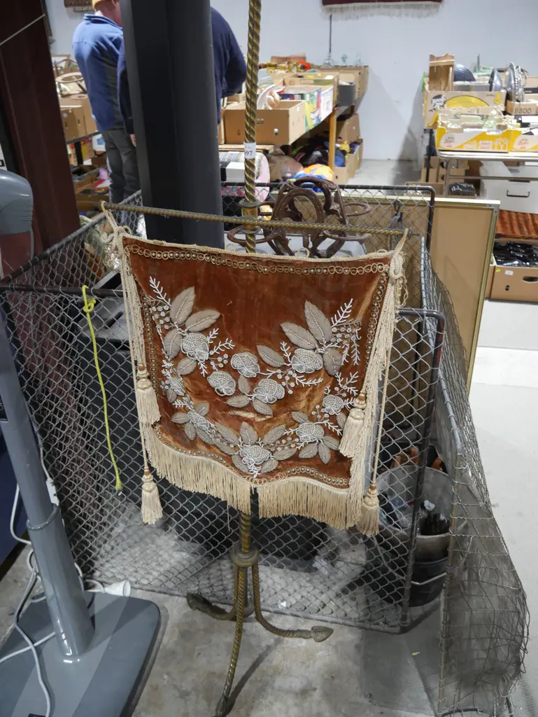 Peanut Pole and peanut Image 1++