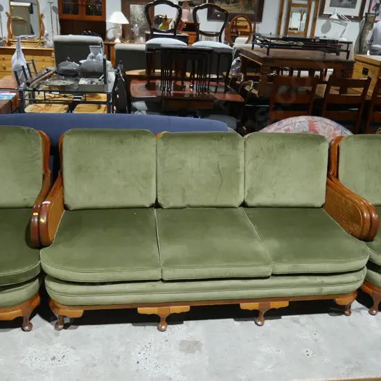 Bergere lounge suite
