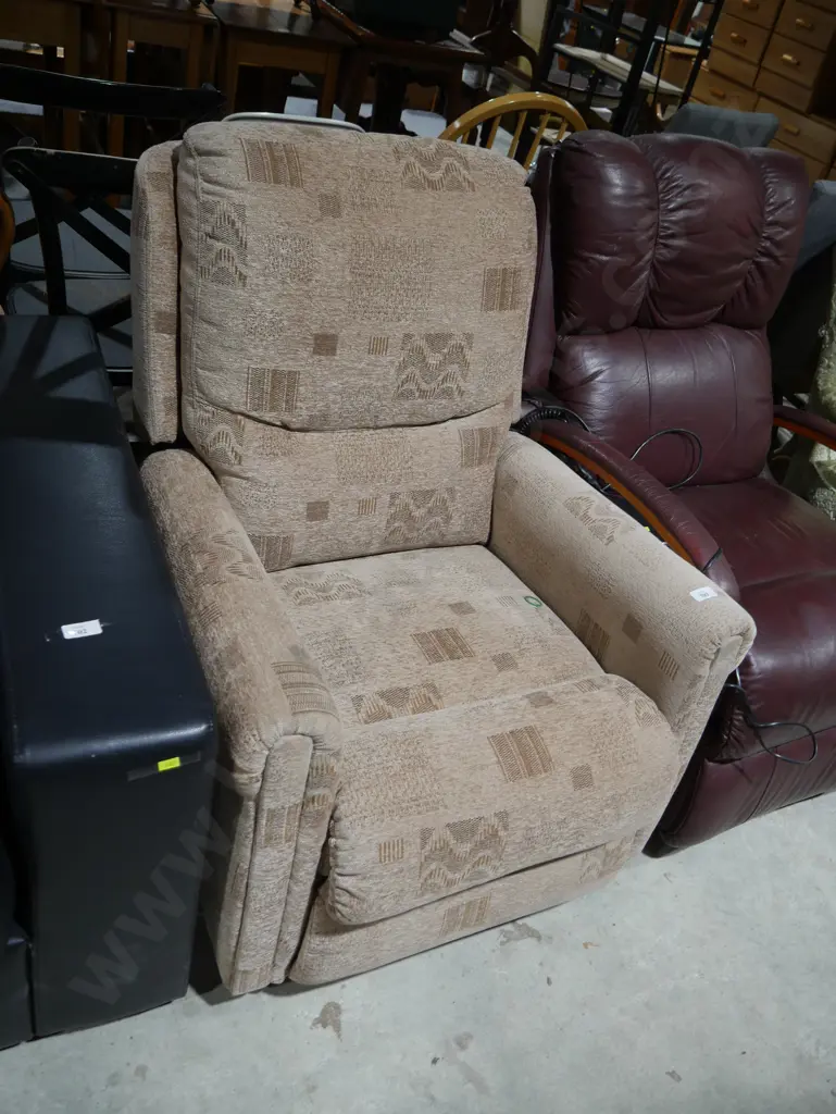 Recliner armchair Image 1++
