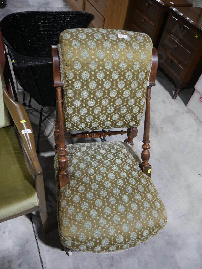 Vintage chair Image 1++