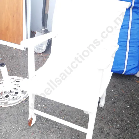 Outdoor chair
