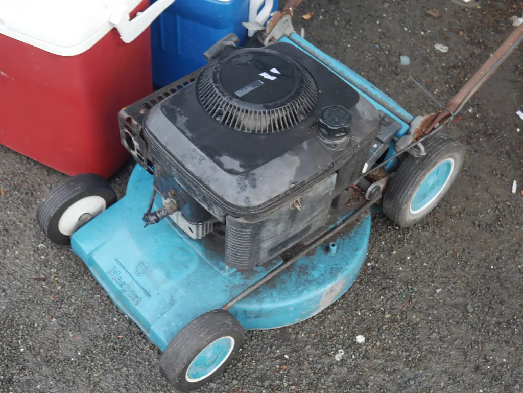 Lawn mower Image 1++