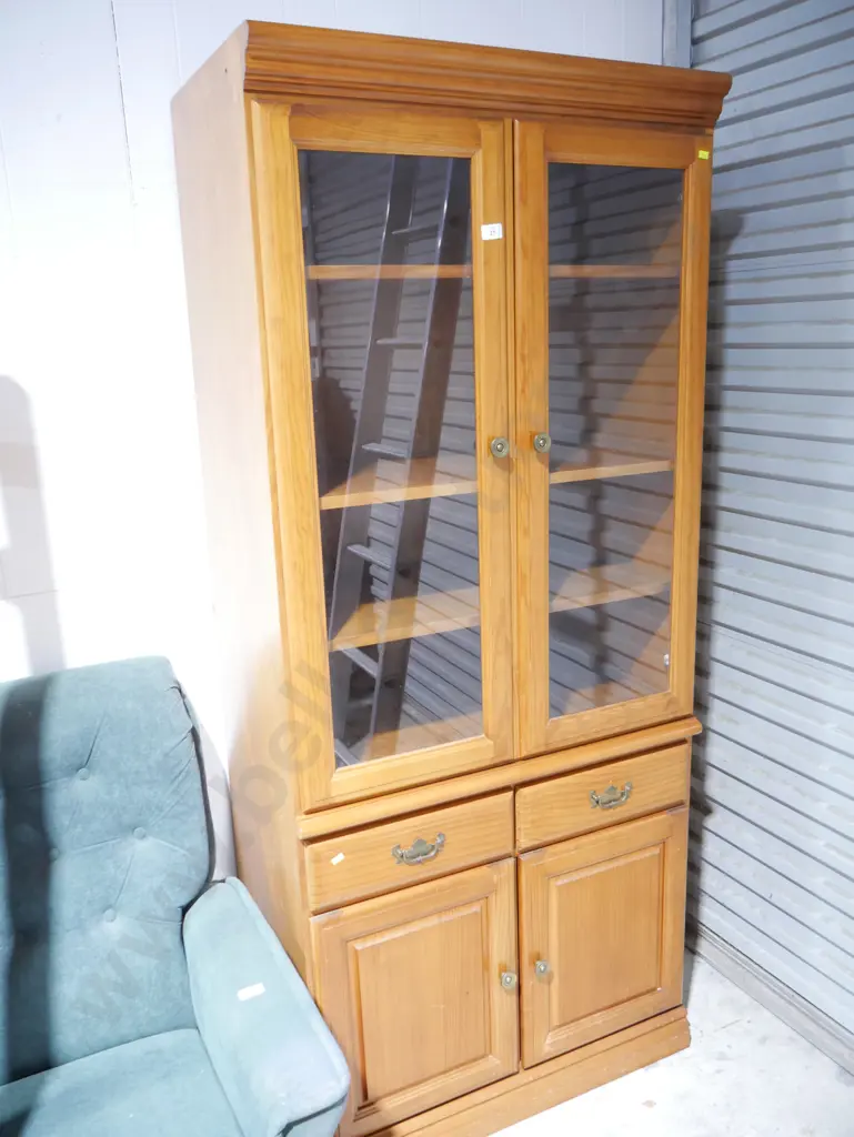 China cabinet Image 1++