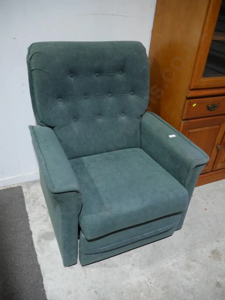 Arm chair Image 1++