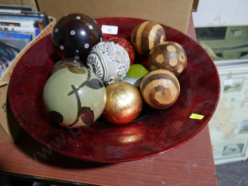 Ornamental balls and bowl Image 1++