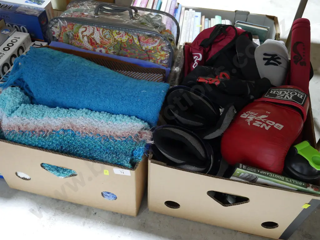 2 boxes blankets etc Image 1++