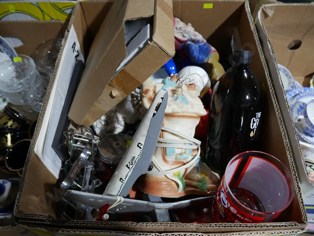 Ornaments, sundries Image 1++