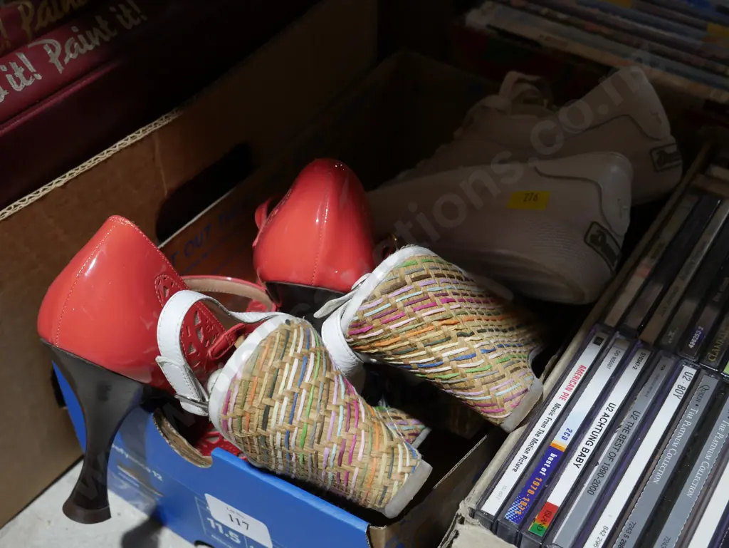 Women's shoes Image 1++