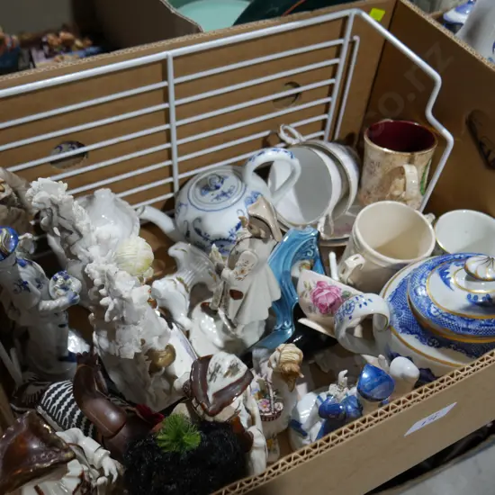 Figurines, sundries
