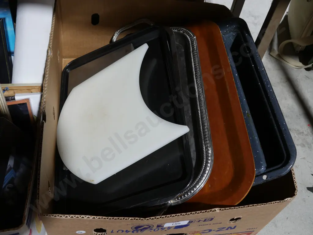 Trays , oven tray Image 1++