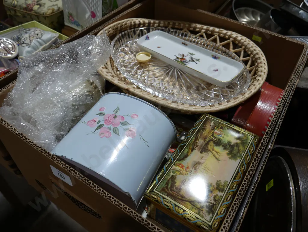 Trays , candles ,tins Image 1++