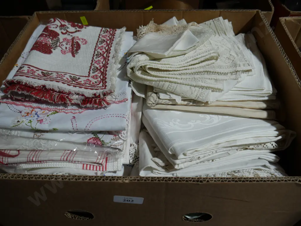 Lace, fabric Image 1++