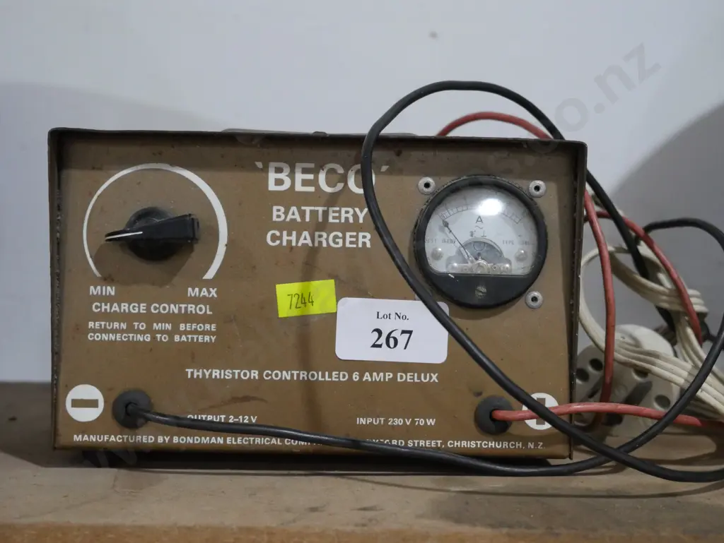 Battery charger Image 1++