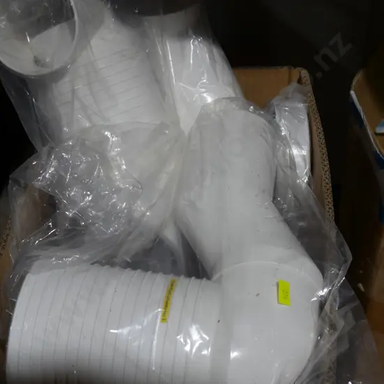 Toilet pan pipes