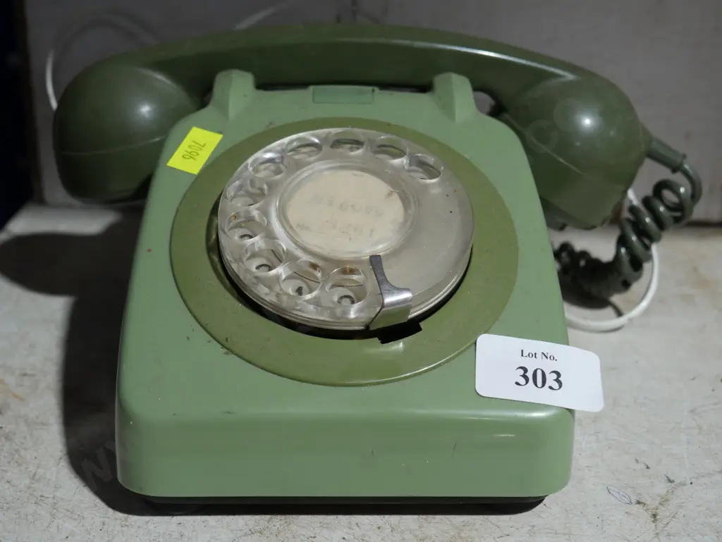 Old dial ph Image 1++