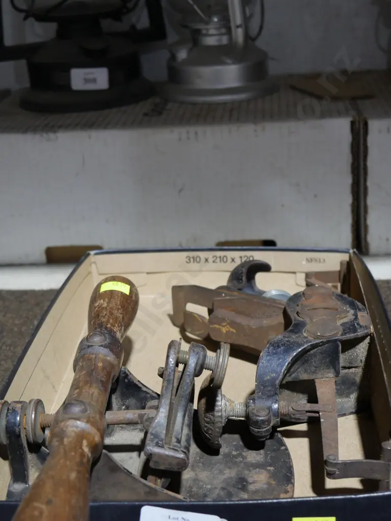 Old tools Image 1++