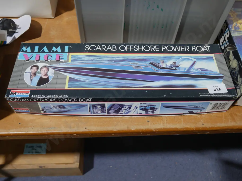 Model boat Miami vice Image 1++